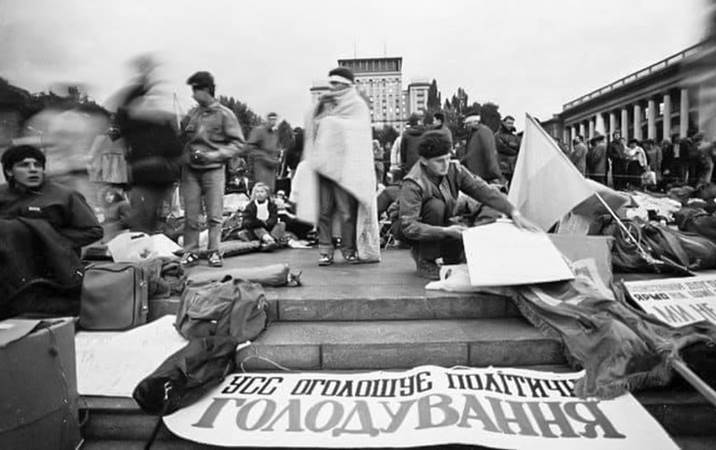 2 ������ 1990 ���� � ���, �� �������, ���� ��� ��� ����� ����� �������� ���������, �������� ������. ��������, ��������� � �������� � ��������� �����, ��������� ����������� �� �������� �������� ������.