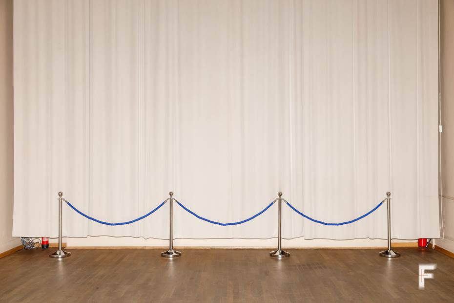 Прикрита картина в Національному художньому музеї України, Київ, Україна.