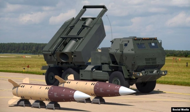         M142 HIMARS          ATACMS