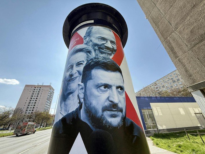 ����������1