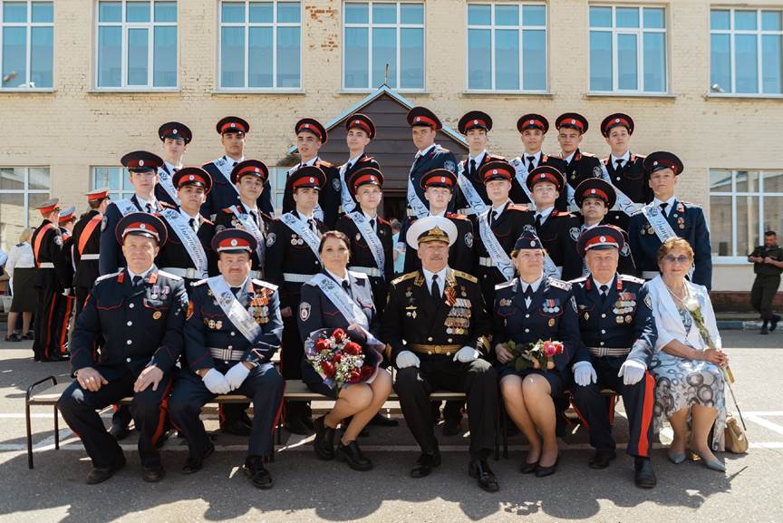 Стас Балицький другий ліворуч у середньому ряду. Фото із сайту Синодального комітету взаємодії з козацтвом skvk.org