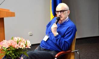 : http://glavcom.ua/media/o-00288580-a-00029442.jpg